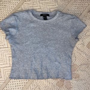 Grey cropped tee